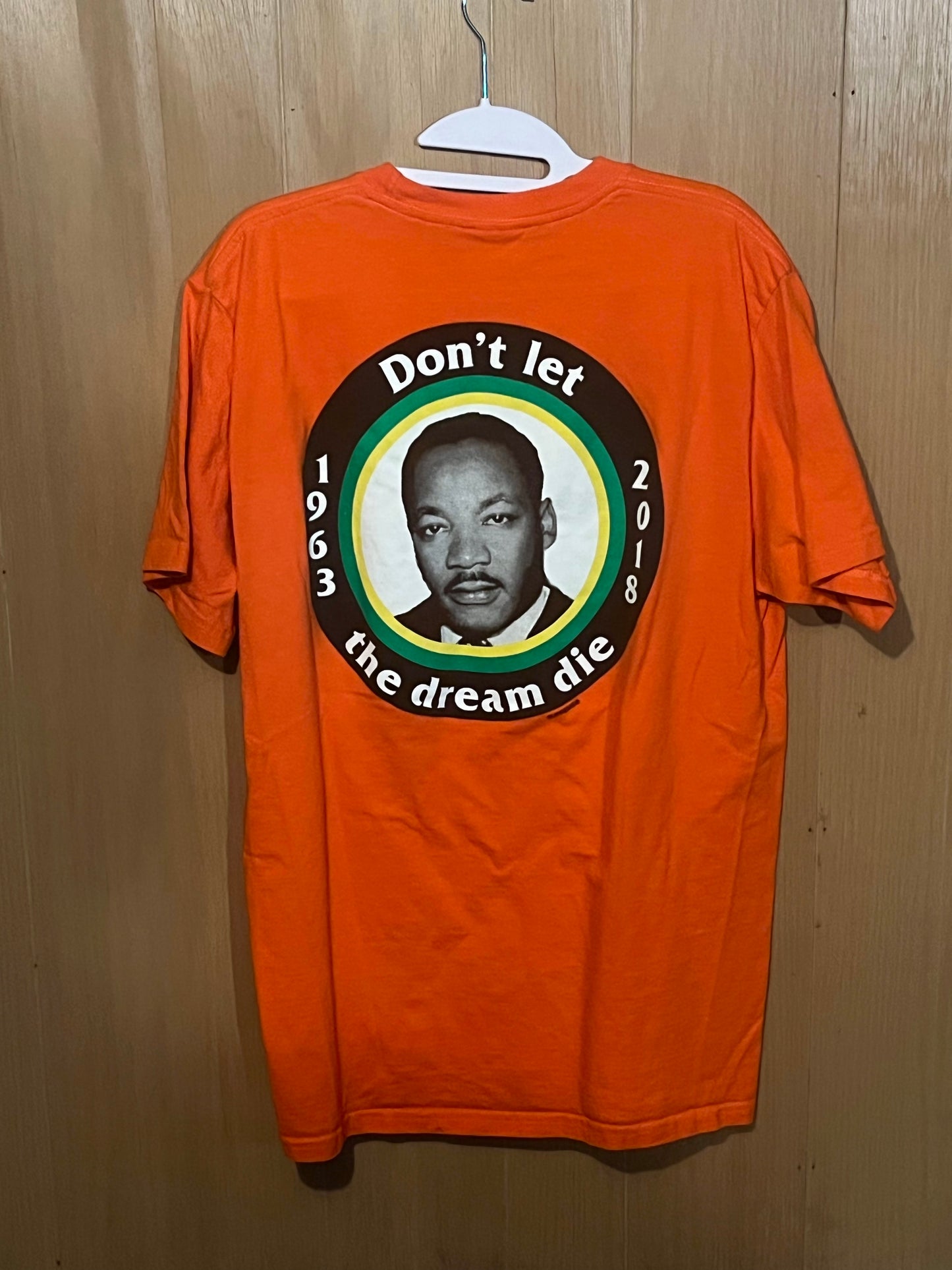 Supreme MLK “Don’t let the dream die”